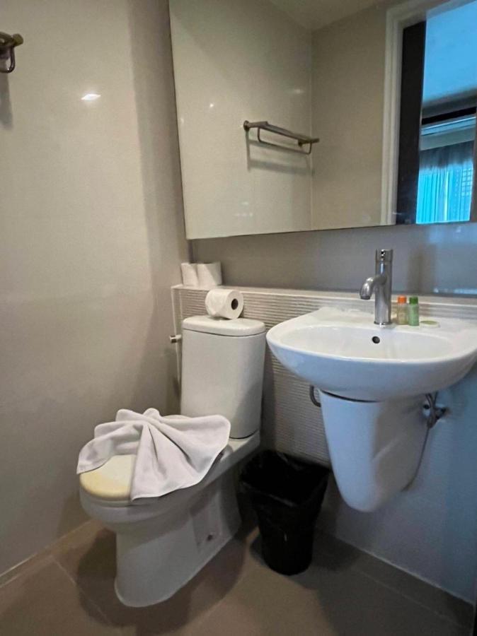 Orion Rooms Sukhumvit 11 Bangkok Exterior photo